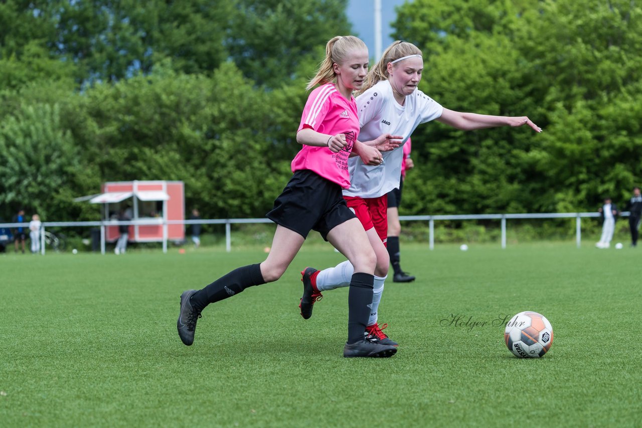 Bild 382 - wBJ SV Wahlstedt - SV Steinhorst/Labenz : Ergebnis: 0:1